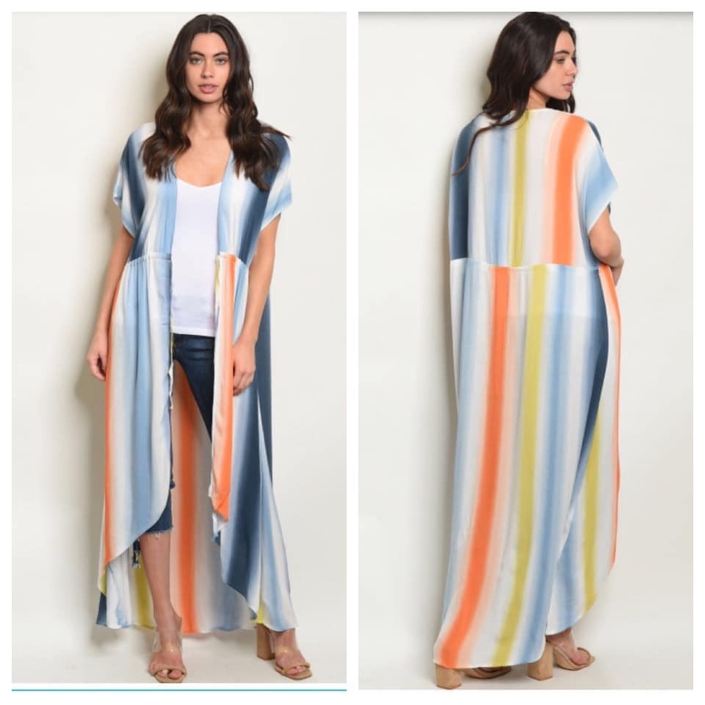 🆕💙 LEFT! M/L-Short sleeve multi-colored, striped print kimono